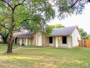 Building Photo - 1620 W Braker Ln