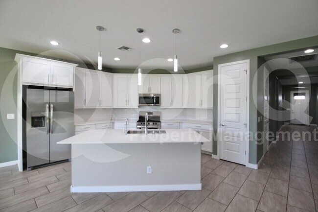 Building Photo - 2207 E Citadel Dr