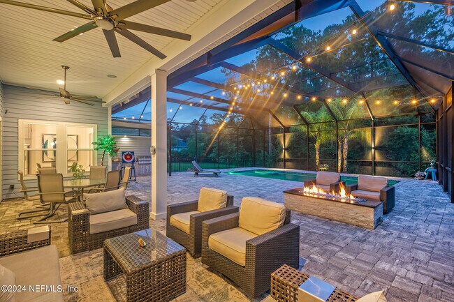 Building Photo - 452 Quail Vista Dr