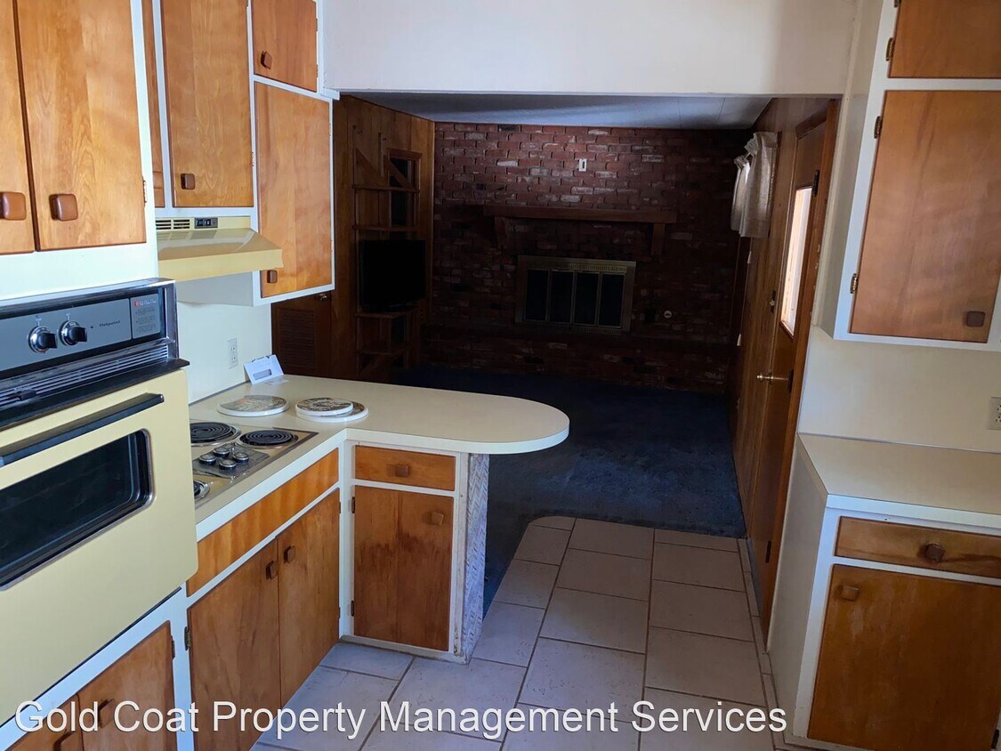 Primary Photo - 3 br, 2 bath House - 522 W Inwood Dr