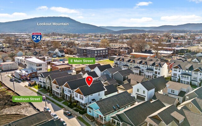 Foto del edificio - 1449 Madison St