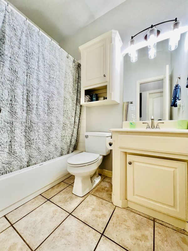 Foto del edificio - 9220 Edgemont Dr