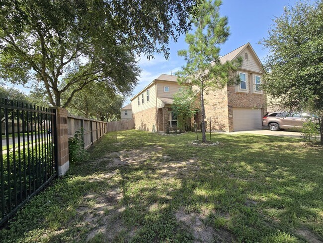 Foto del edificio - 4903 Hidden Nest Ct