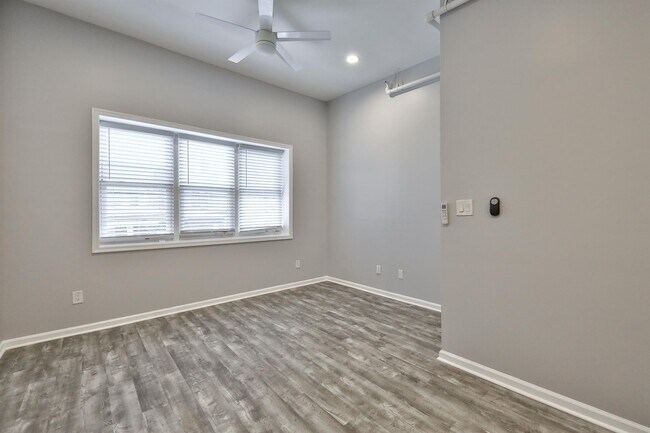 Foto del edificio - 400 W Penn St