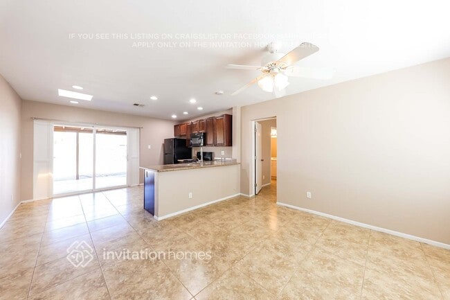 Foto del edificio - 2332 W Hartford Ave