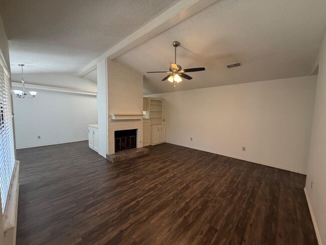 Building Photo - 6808 Frankford Ave