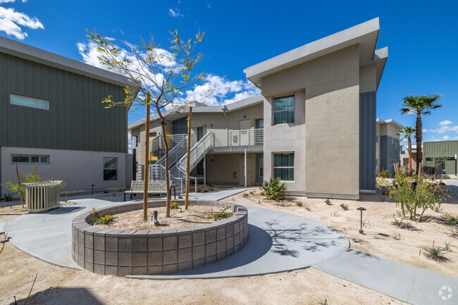 Building Photo - Monarch Apartment Homes