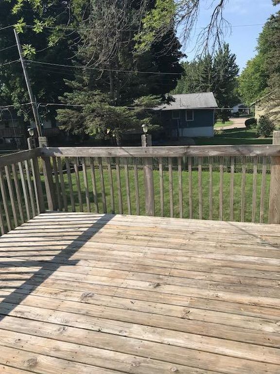 Foto del edificio - 2231 Maplecrest Rd