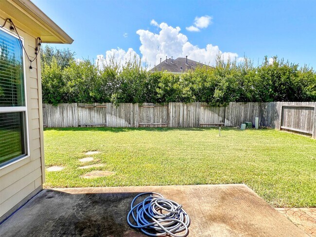 Foto del edificio - 19003 Piper Hill Ln