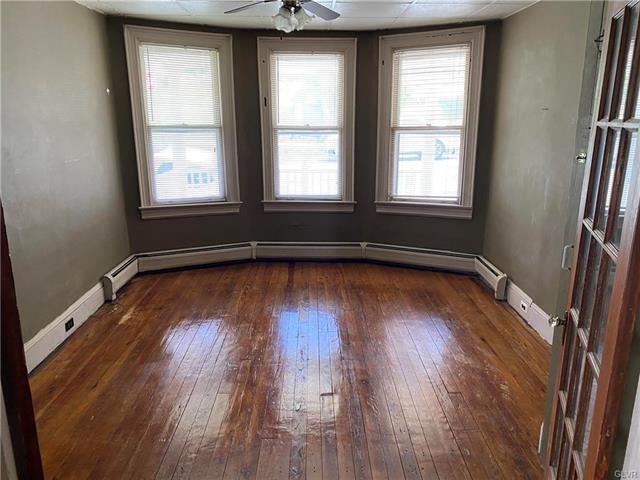Building Photo - 1604 Prospect Ave