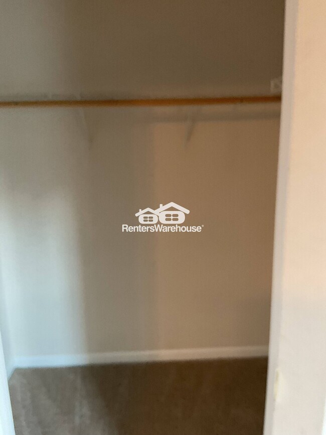 Foto del edificio - 9619 Littleleaf Dr