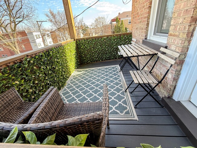 Fully Finished 1 or 2 bd, parking, balcony - 9003 Bronx Ave