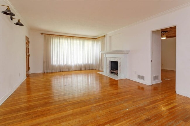 Foto del edificio - 1235 Ayrshire St