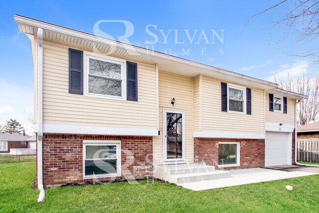 Foto del edificio - Prepare to be impressed by this 4 bedroom,...