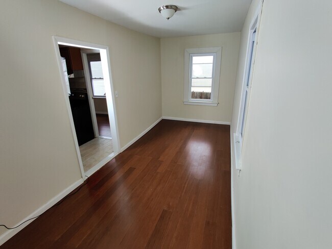 Foto del edificio - 130 Magnolia Ave