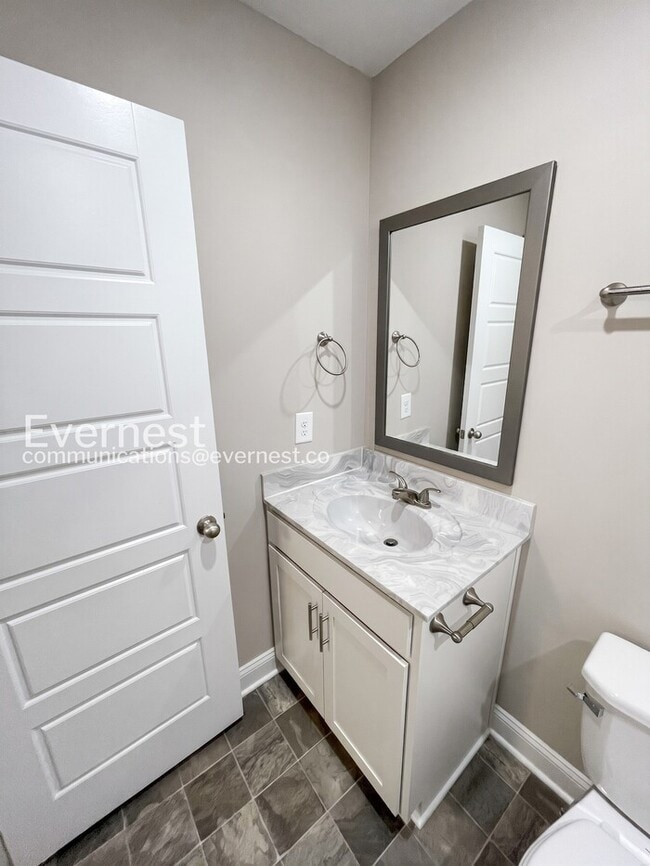 Building Photo - 3385 Polly Dr