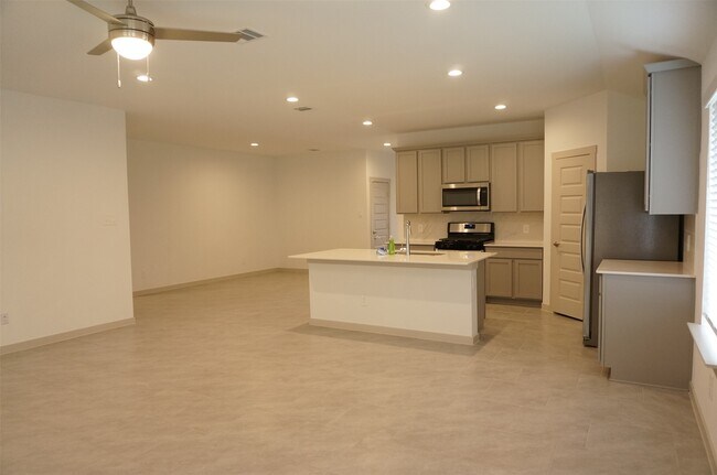 Building Photo - 3966 Canyon Shore Ln