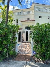 Building Photo - 1362 Bayview Dr