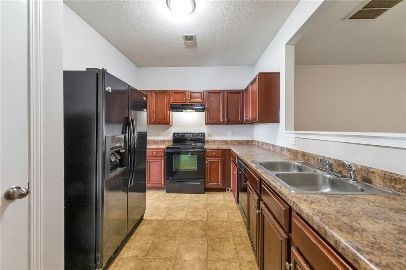 Building Photo - 2306 Bigwood Trail