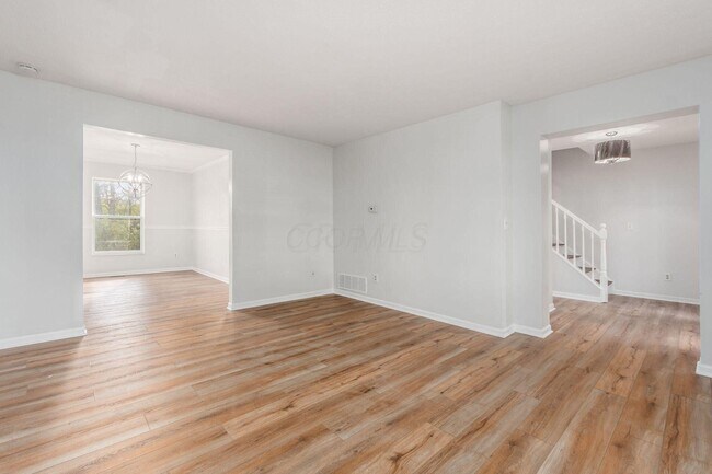 Foto del edificio - 5733 Clearfield Ln