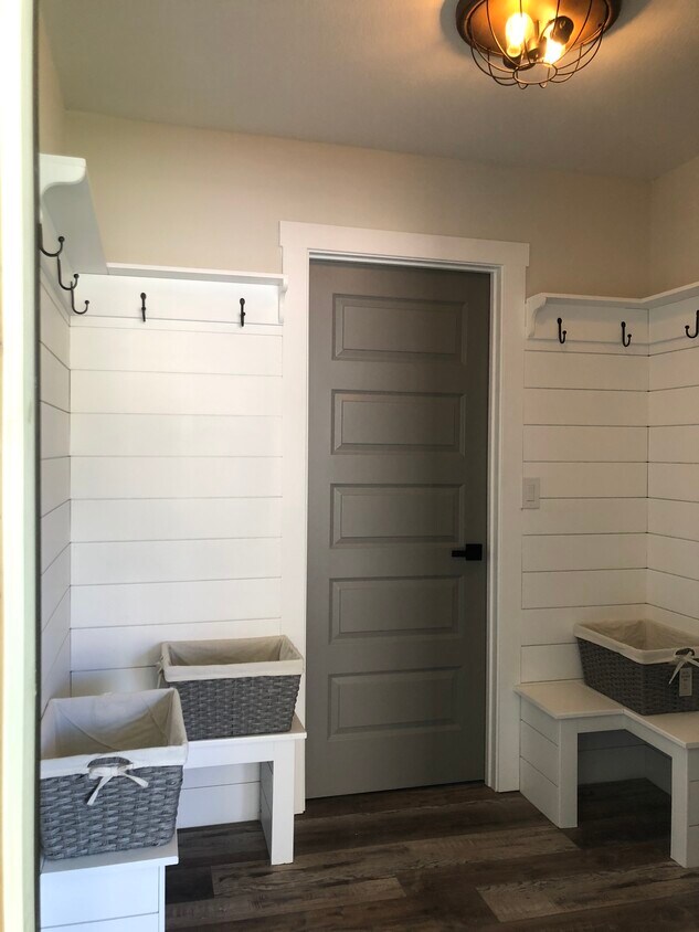 Mudroom once you walk in - 12885 Golf Course Dr