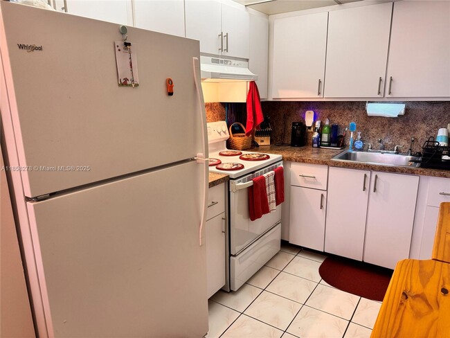 Foto del edificio - 13475 SW 9th St