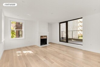 Building Photo - 101 W 11th St