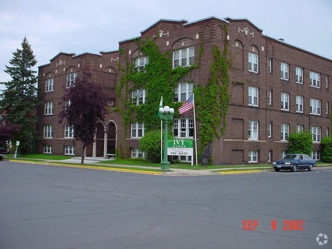 Building Photo - Ivy Manor Apartments