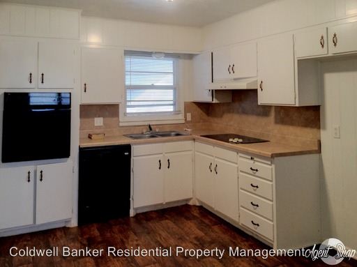 Building Photo - 528 55th St