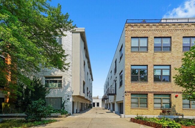 Foto del edificio - 2231 N Lister Ave