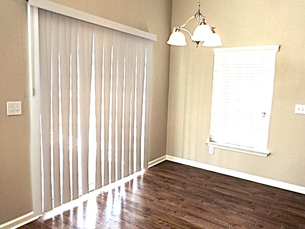 Building Photo - 7303 Coopers Hawk Dr