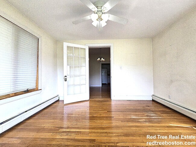 Building Photo - 20 Willow St