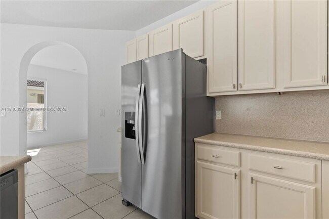 Foto del edificio - 3956 NE 11th Dr