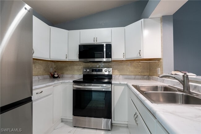 Building Photo - 2591 47th Terrace SW