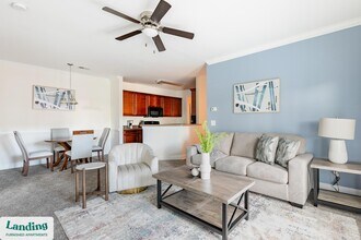 Building Photo - 2118 Silvercrest Dr