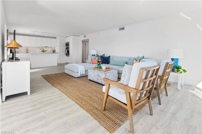 Foto del edificio - 1100 8th Ave S