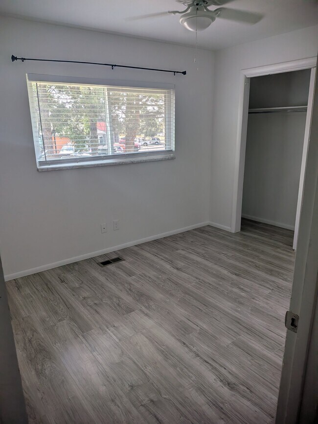 Foto del edificio - 1445 N Amiron Way