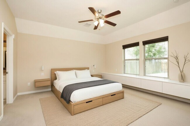 Foto del edificio - 6615 Goldspier St