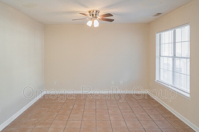 Foto del edificio - 3328 Meridian St N