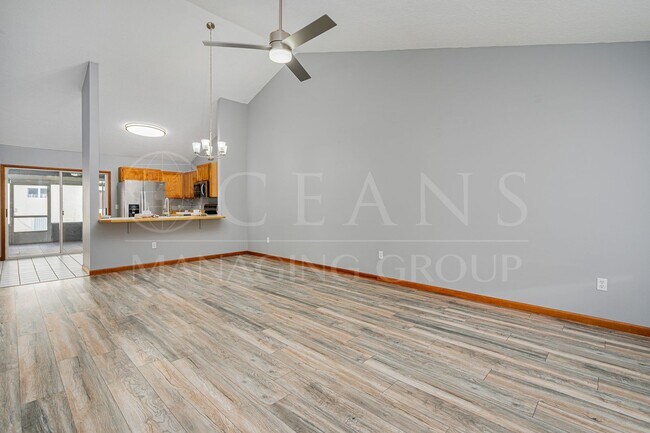Foto del edificio - TOWNHOMES WEST, PORT ORANGE!