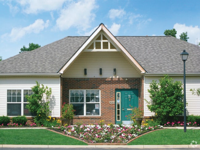 Building Photo - Pheasant Run