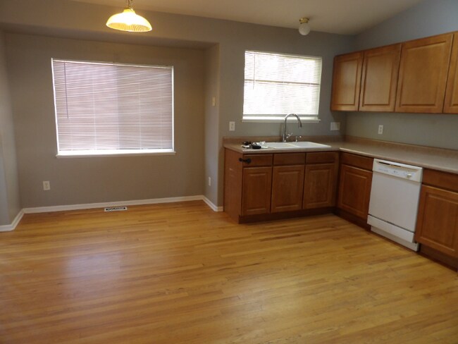 Foto del edificio - 4979 Butterfield Dr