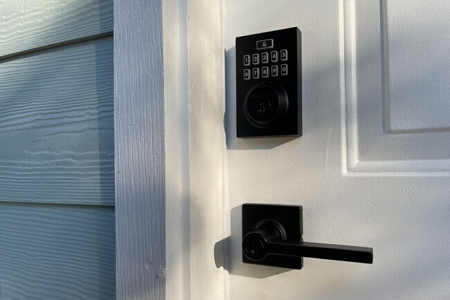 Foto del edificio - 2102 W 28th St