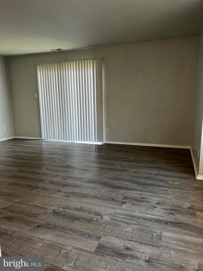 Building Photo - 502 Britton Pl