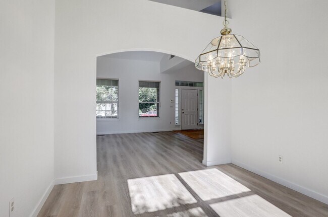 Foto del edificio - $2,750.00 - 3 Bedroom, 2.5 Bathroom, Singl...