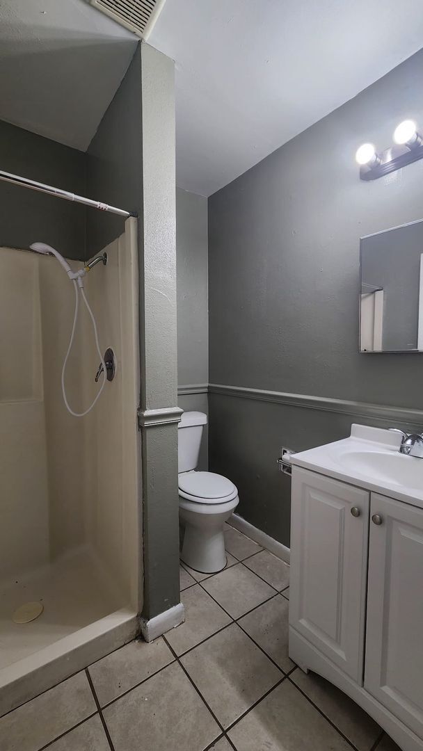 Building Photo - 3/1 Tampa Home !