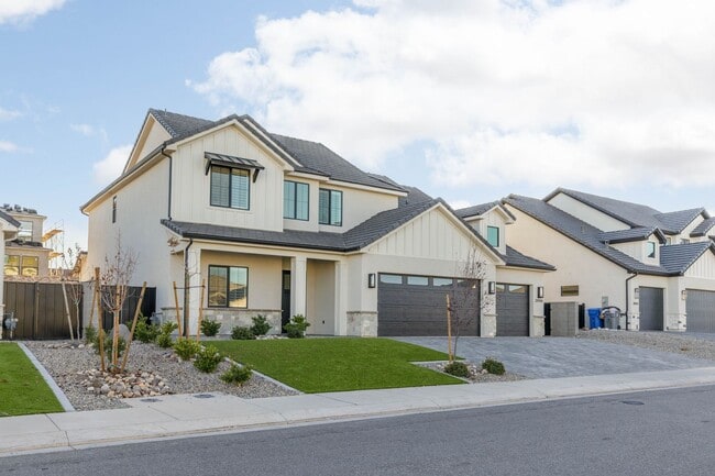 Foto del edificio - Gorgeous 5 bed 3.5 bath in Desert Canyons