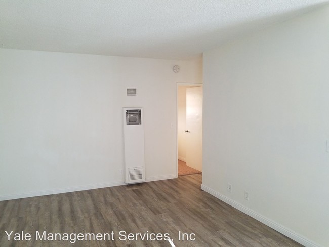 Building Photo - 12550 Burbank Blvd