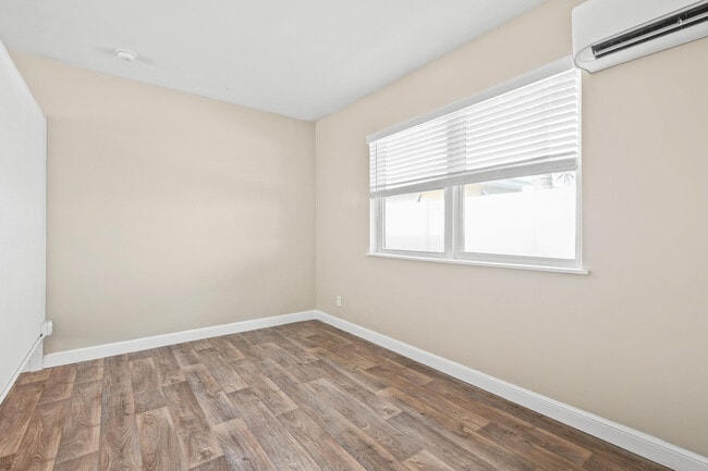 Building Photo - 135 Bamboo Rd