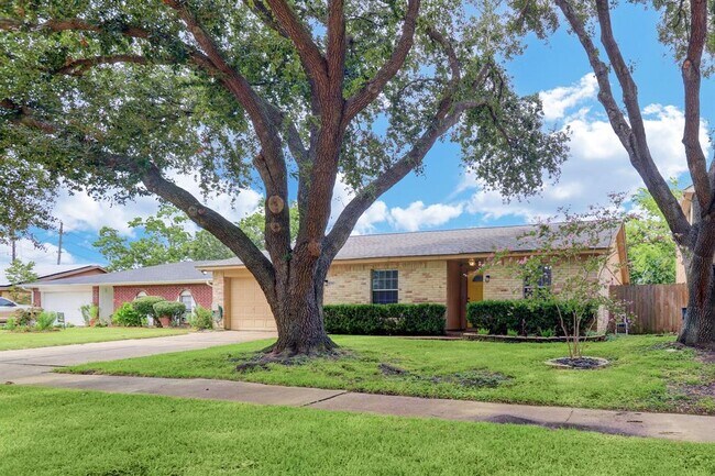 Building Photo - 24110 Bassett Hall Ln